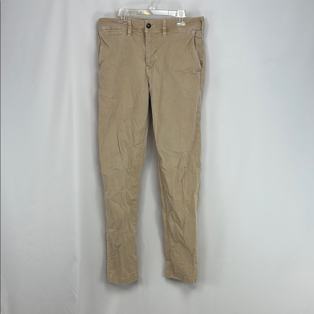 AE Men’s Khakis 30x34